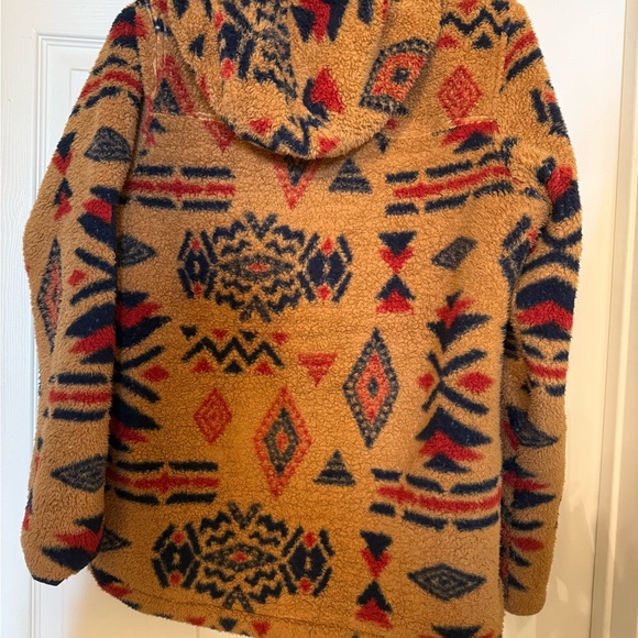 The North Face Women’s Geometric Fleece Sweater - Tan and Red - Picture 2 of 3